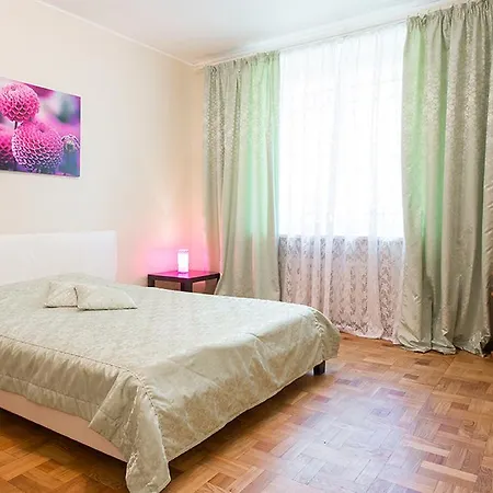 Zacharova 29 *
