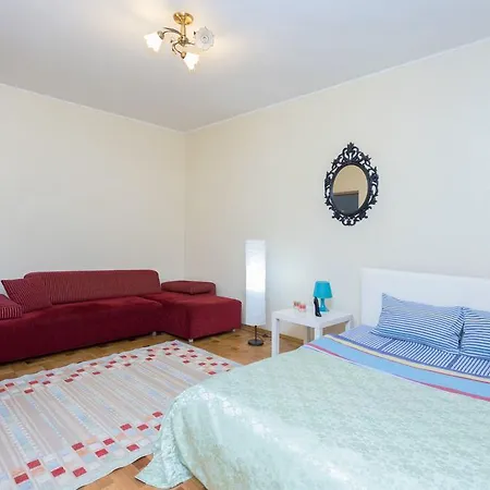 Apartment Zacharova 29 *
